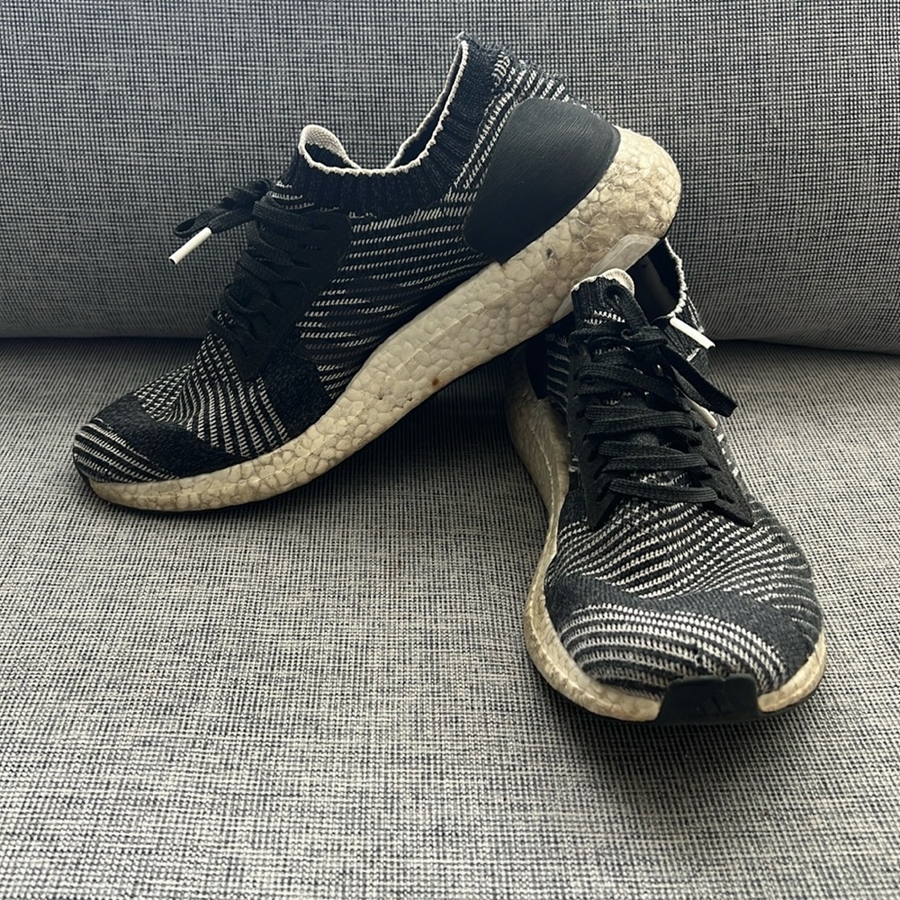 Adidas boost size 9
